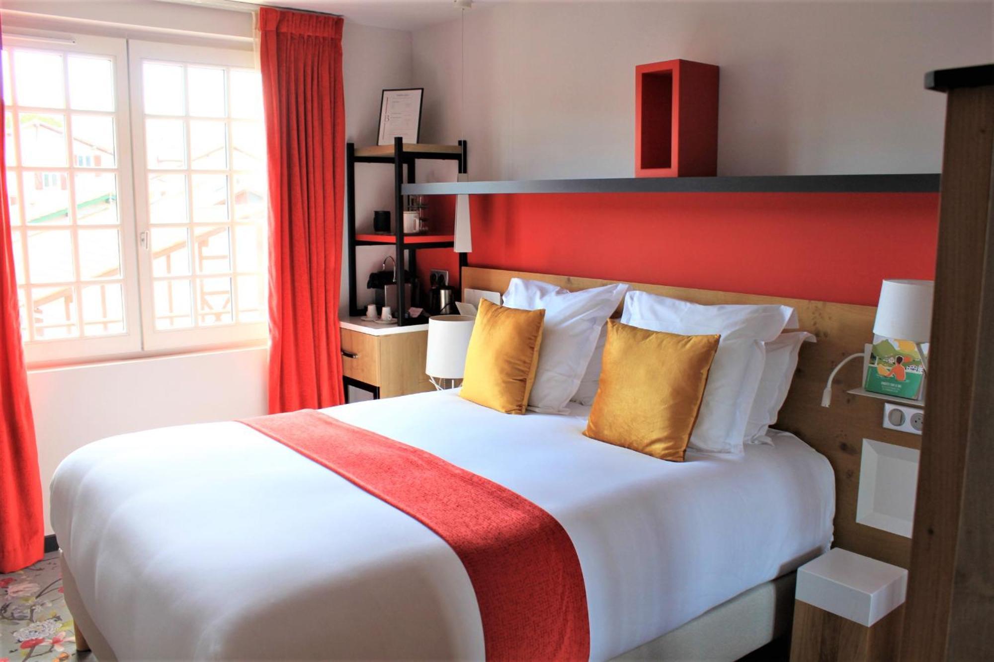 Hotel Berria Hasparren Ngoại thất bức ảnh