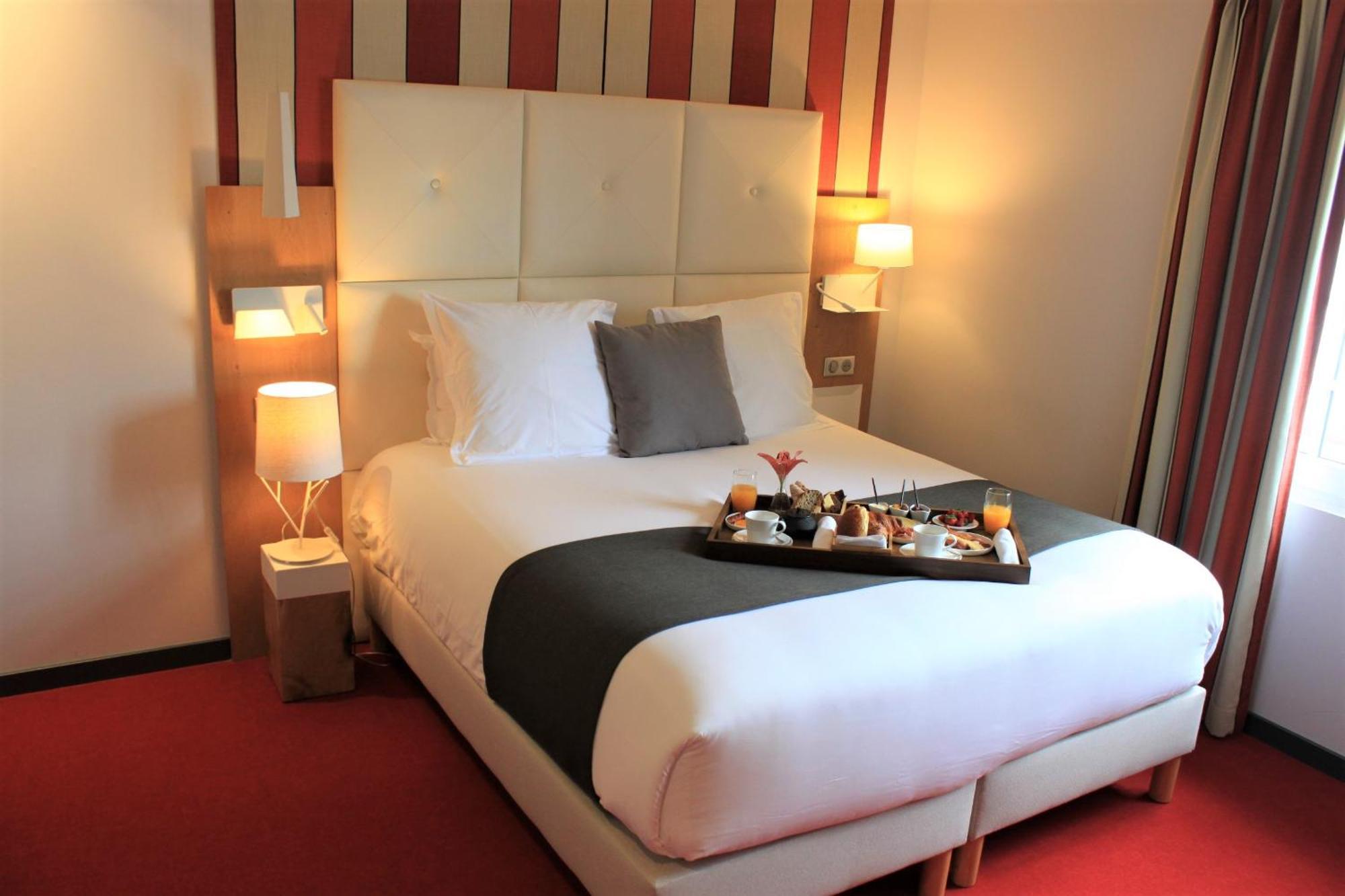 Hotel Berria Hasparren Ngoại thất bức ảnh